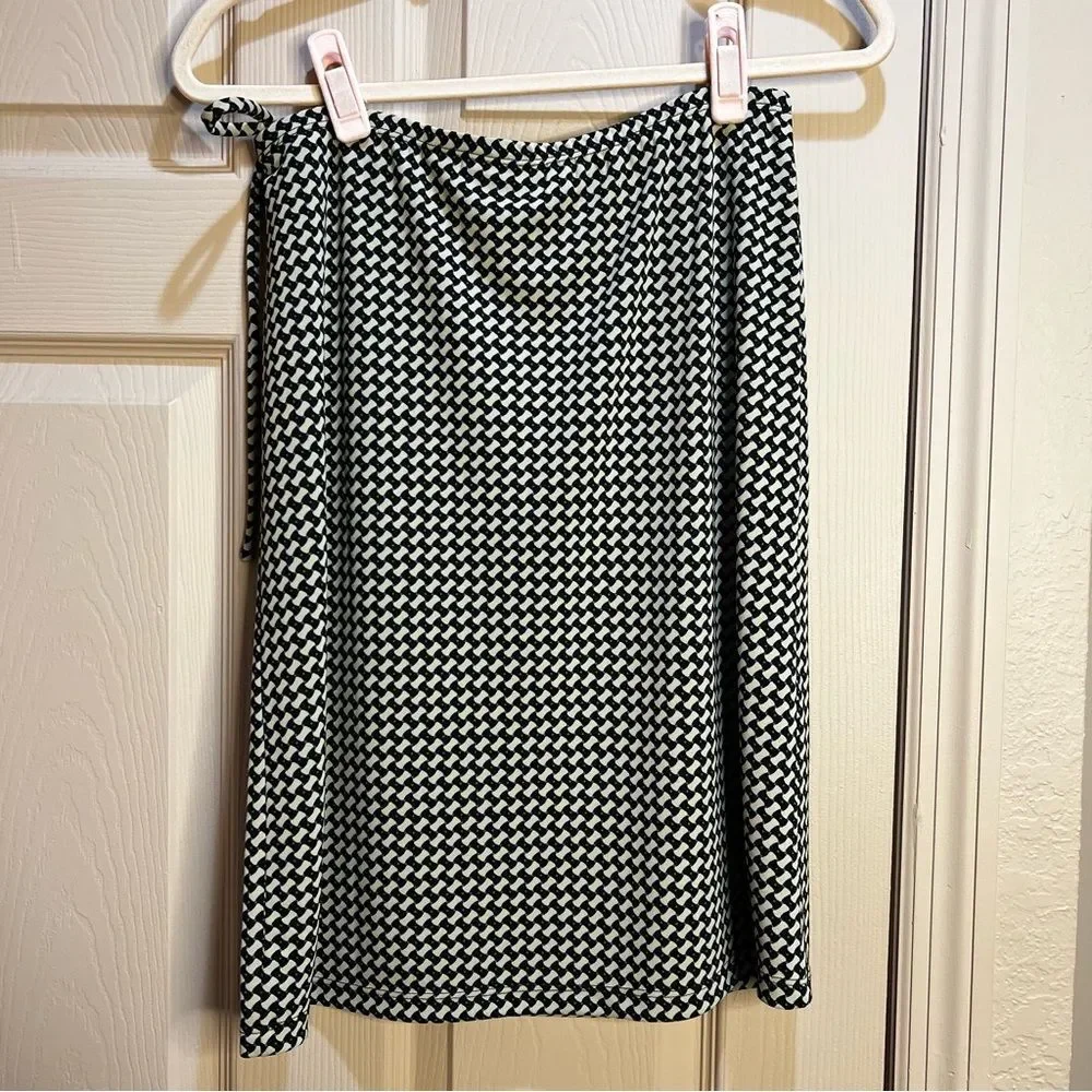 Old Navy Wrap Skirt